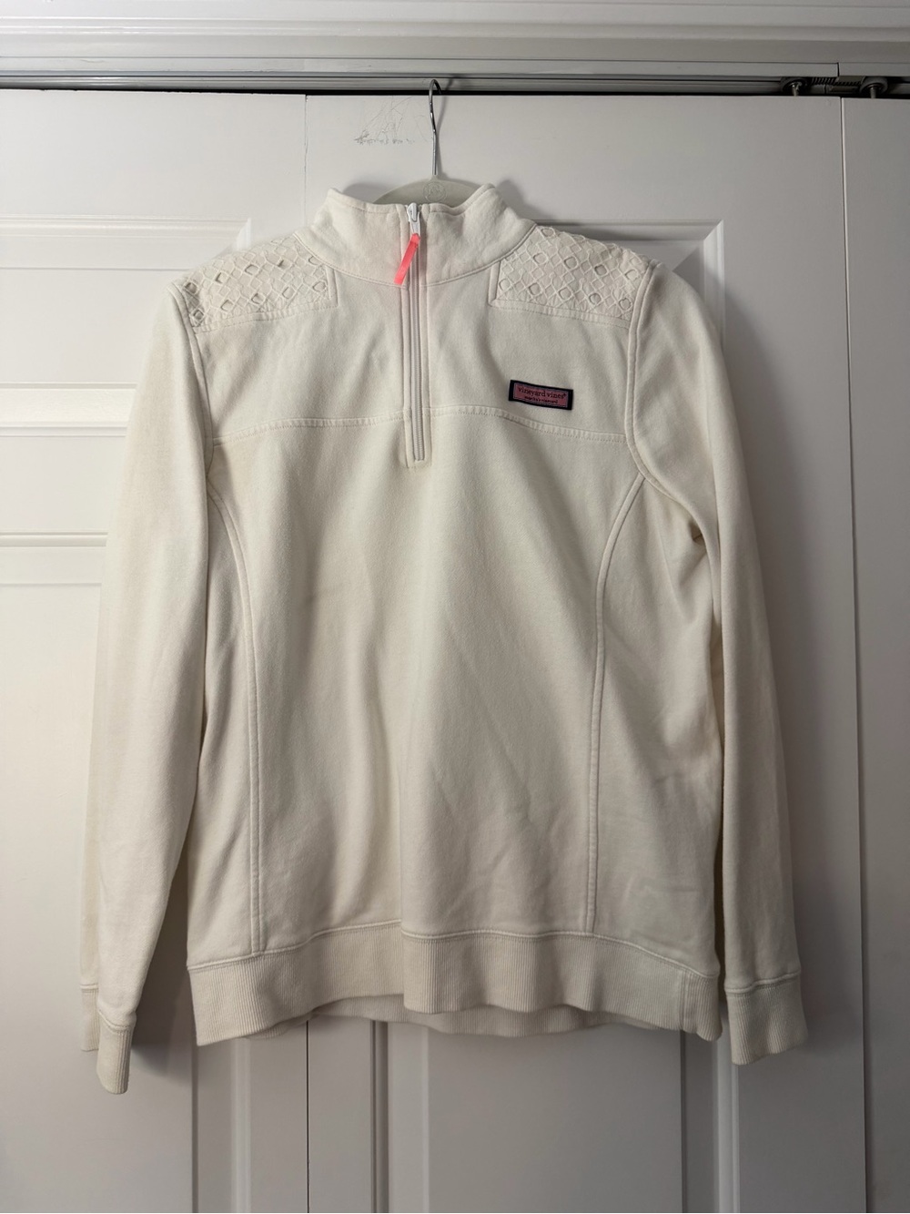 Vineyard Vines White Quarter-Zip Pullover with Pink Zip Pull